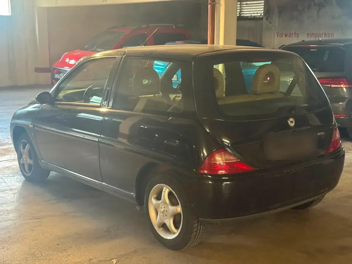 Gebraucht Lancia Ypsilon 60 PS (44 kW) 2002 Schwarz Kleinwagen