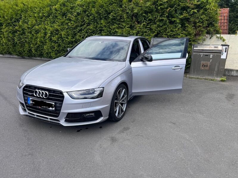Grau Gebraucht 2016 Audi A4 S-Line Limousine | 14.000 € - Bild 1/4