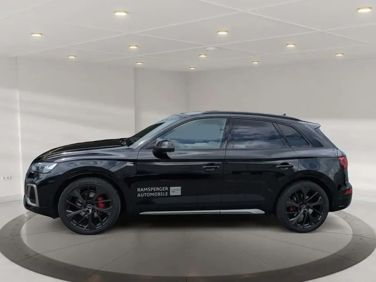 Gebraucht Audi Q5 Ambiente 265 PS (194 kW) 2024 Mythosschwarz metallic SUV