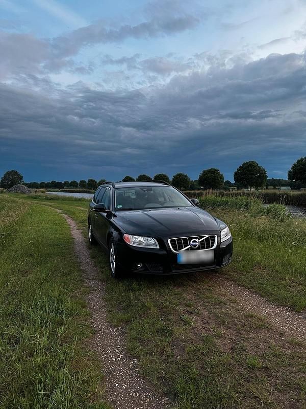 Gebraucht Volvo V70 163 PS (119 kW) 2011 Schwarz Kombi
