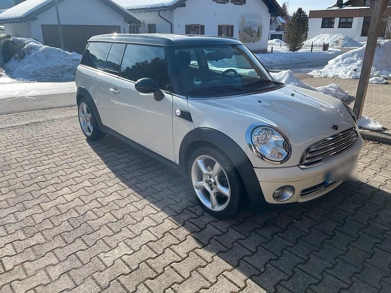 Weiß Gebraucht 2010 Mini Clubman Kombi | 6.200 € (Fairer Preis) - Bild 1/4