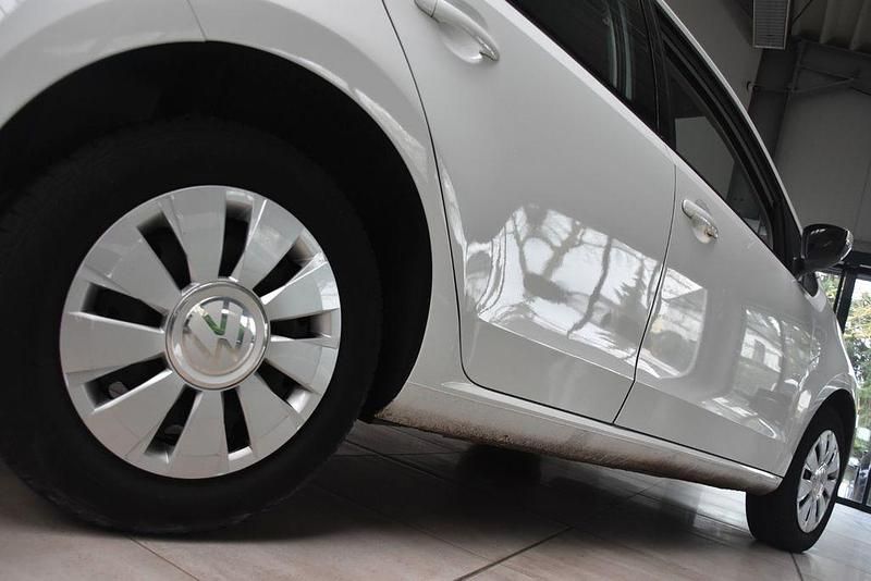 Gebraucht VW up! 65 PS (47 kW) 2021 Weiß Kleinwagen