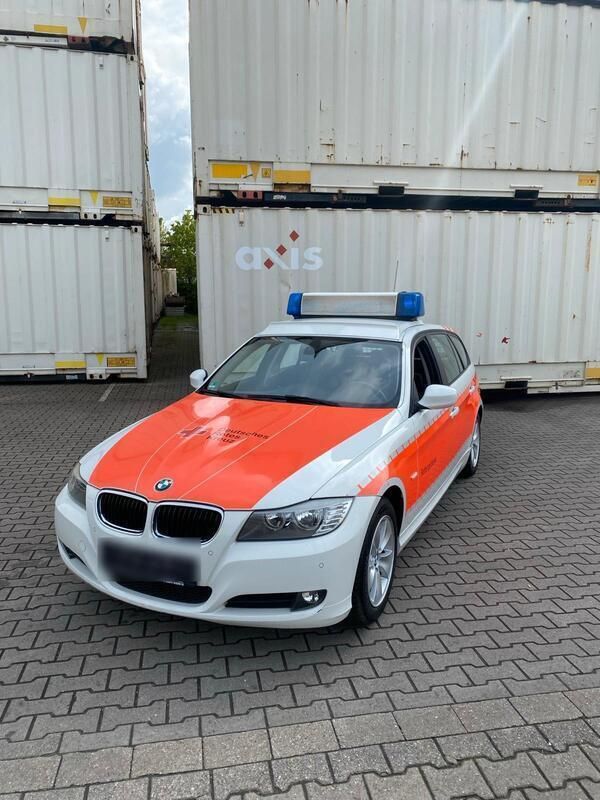 Weiß Gebraucht 2010 BMW 320 Kombi | 8.500 € (Teuer) - Bild 1/4