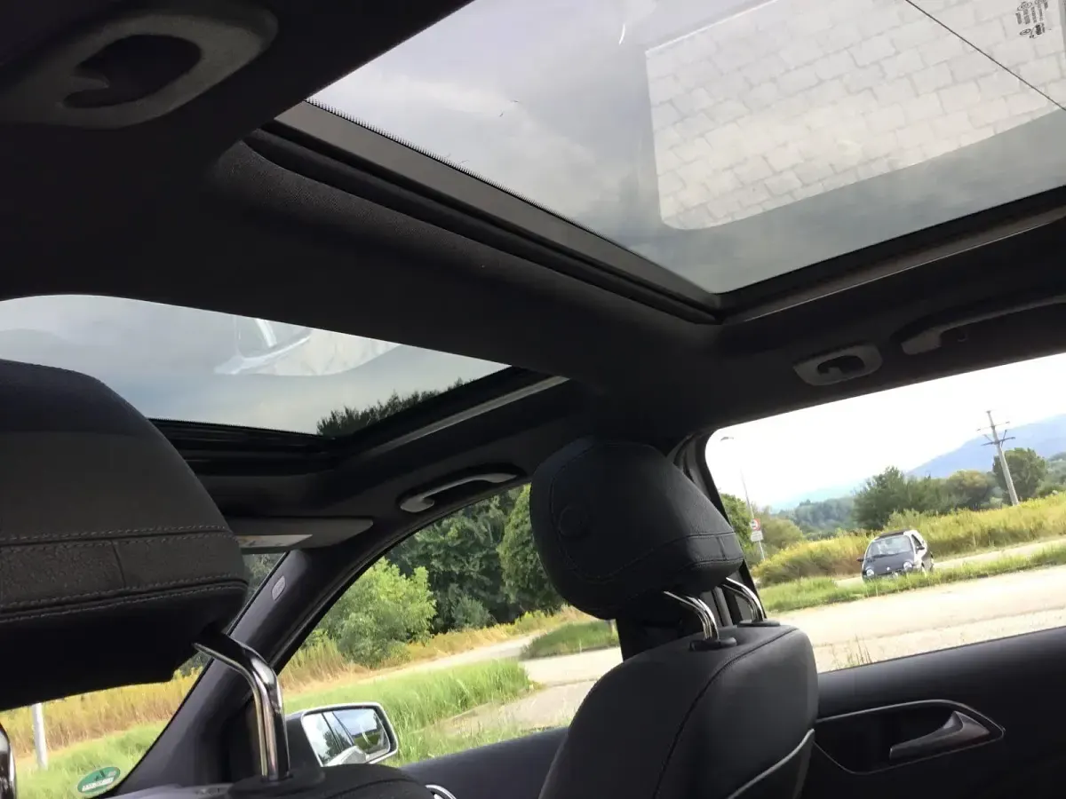 Gebraucht Mercedes B250 211 PS (155 kW) 2014 Grau Kleinwagen
