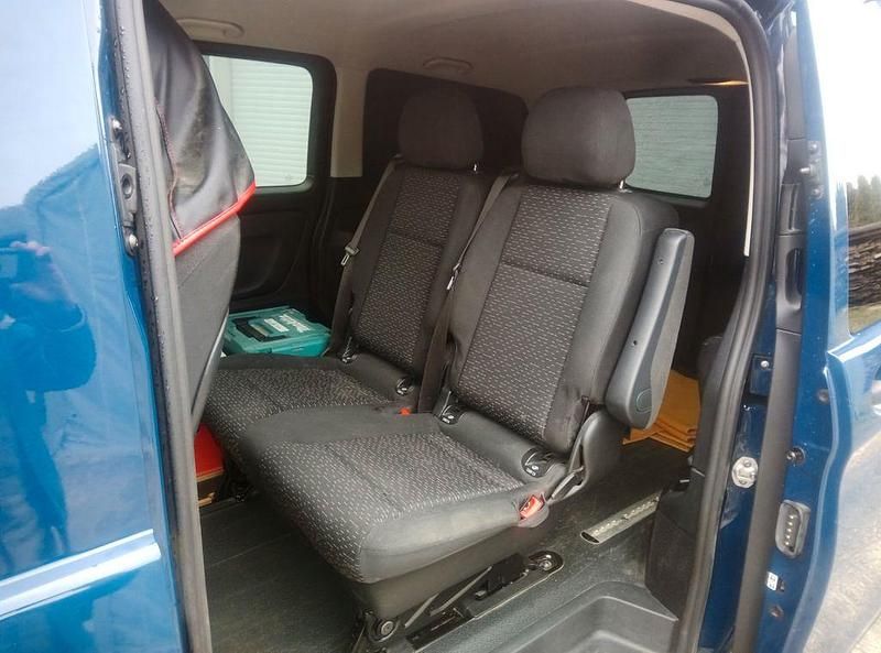 Gebraucht Mercedes Vito 190 PS (139 kW) 2020 Blau Van