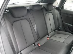 Gebraucht Audi A3 116 PS (85 kW) 2025 Grau (pfeilgrau perleffekt) Limousine
