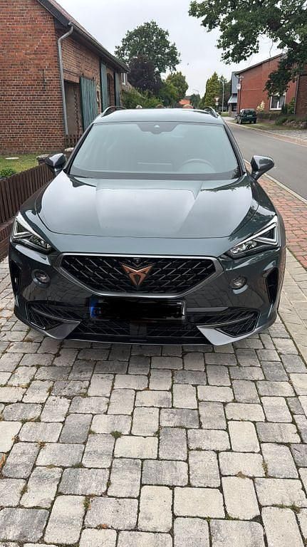Grün Gebraucht 2022 Cupra Formentor VZ SUV | 28.965 € (Etwas zu teuer) - Bild 1/4