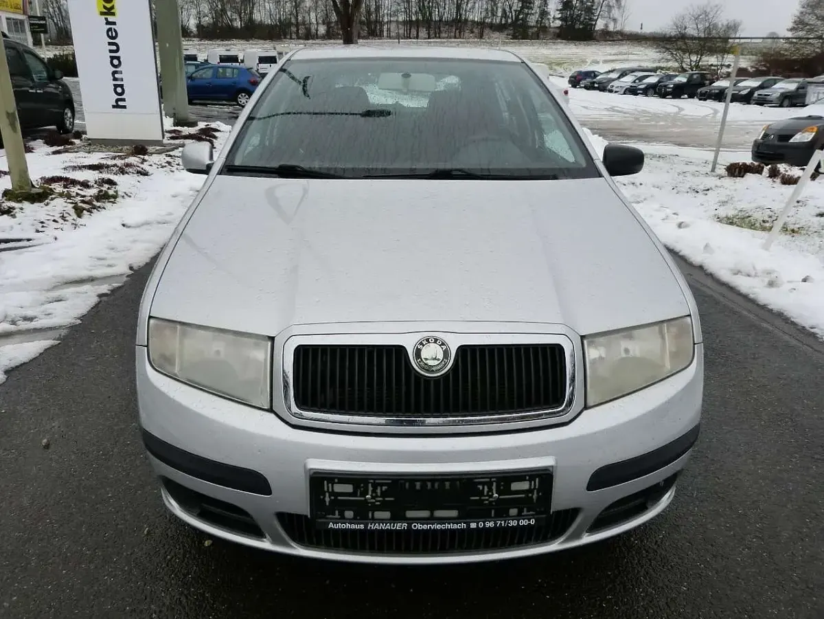 Gebraucht Skoda Fabia 54 PS (39 kW) 2004 Silber Limousine