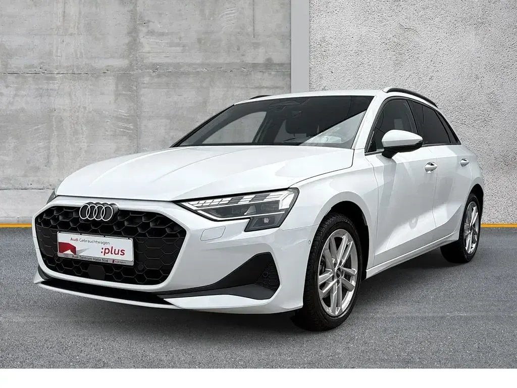 Gebraucht Audi A3 Comfort 116 PS (85 kW) 2025 Weiß Limousine