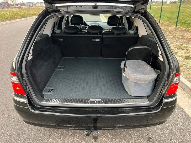 Gebraucht Mercedes E200 136 PS (100 kW) 2009 Schwarz Kombi