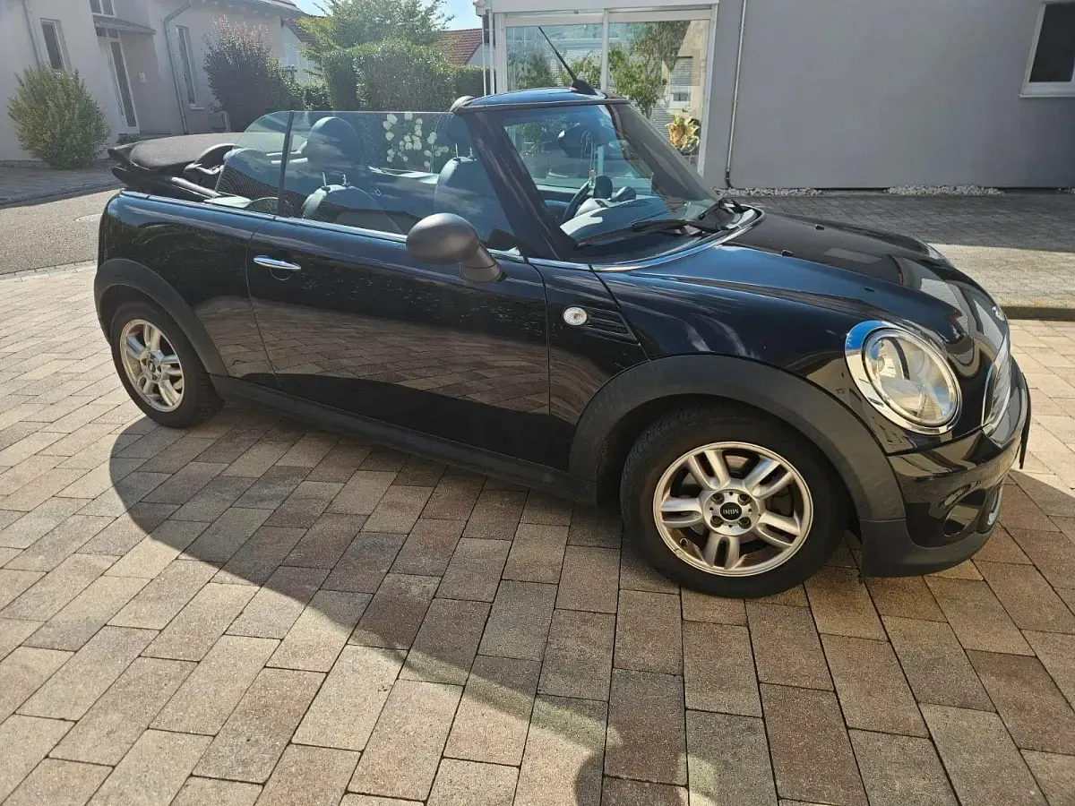 Gebraucht Mini ONE 98 PS (72 kW) 2012 Schwarz Kleinwagen