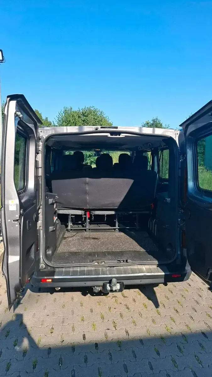 Gebraucht Nissan NV300 145 PS (106 kW) 2018 Grau Van