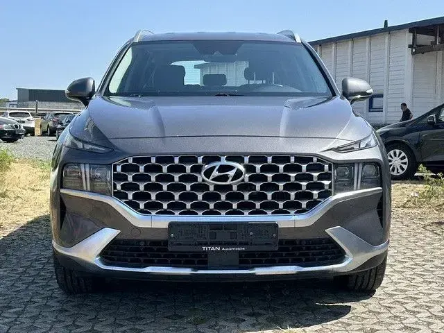 Gebraucht Hyundai Santa Fe Trend 201 PS (147 kW) 2021 Grau SUV