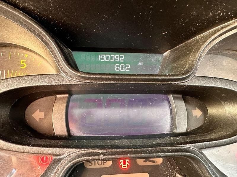 Gebraucht Renault Trafic 120 PS (88 kW) 2016 Weiß Van / Kleinbus