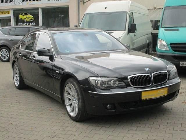 Schwarz Gebraucht 2007 BMW 740 Limousine | 9.900 € (Fairer Preis) - Bild 1/4