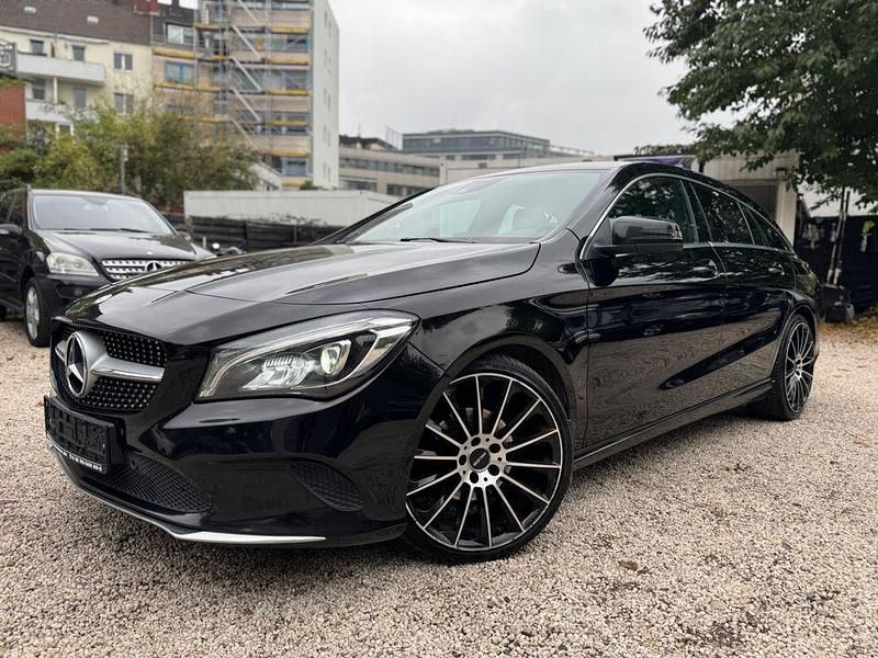 Schwarz Gebraucht 2016 Mercedes CLA200 Shooting Brake AMG line Kombi | 8.450 € (Fairer Preis) - Bild 1/4