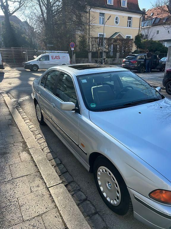 Gebraucht BMW 520 150 PS (110 kW) 1997 Silber Limousine