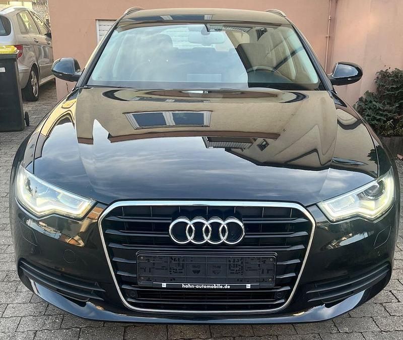 Usado Audi A6 Performance 204 HP (150 kW) 2012 Preto Carrinha