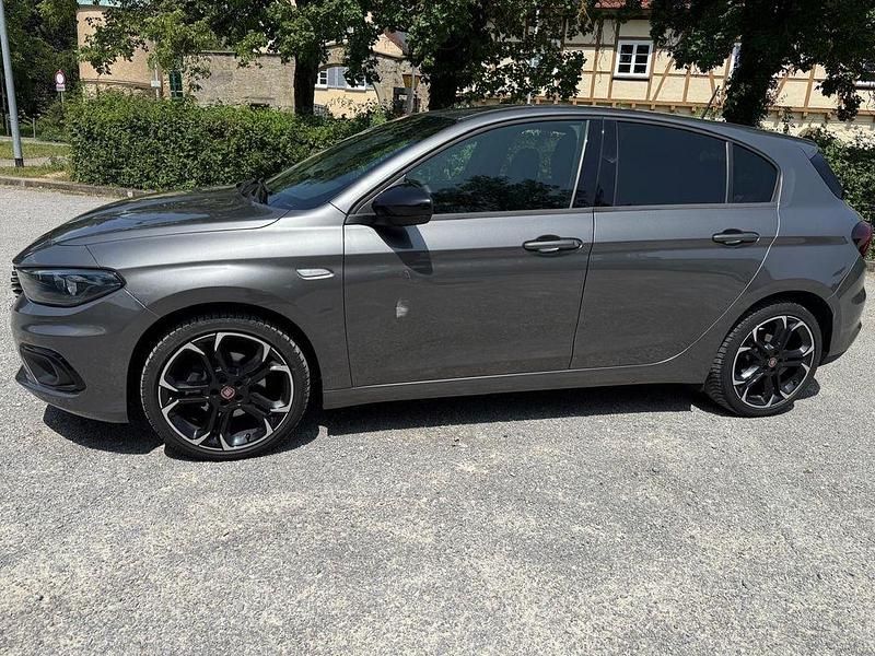 Gebraucht Fiat Tipo S 95 PS (69 kW) 2020 Grau Limousine