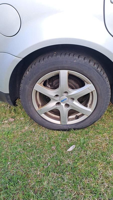 Second-hand VW Passat 116 CP (85 kW) 2004 Gri Break