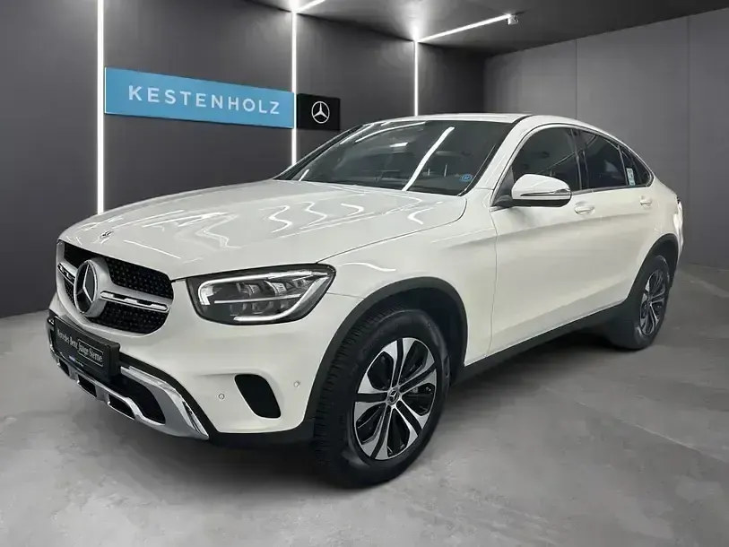 Second-hand Mercedes GLC300e 194 CP (142 kW) 2022 Alb Berlinǎ