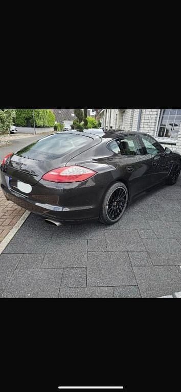 Grau Gebraucht 2011 Porsche Panamera 4 Limousine | 20.500 € (Guter Preis) - Bild 1/1