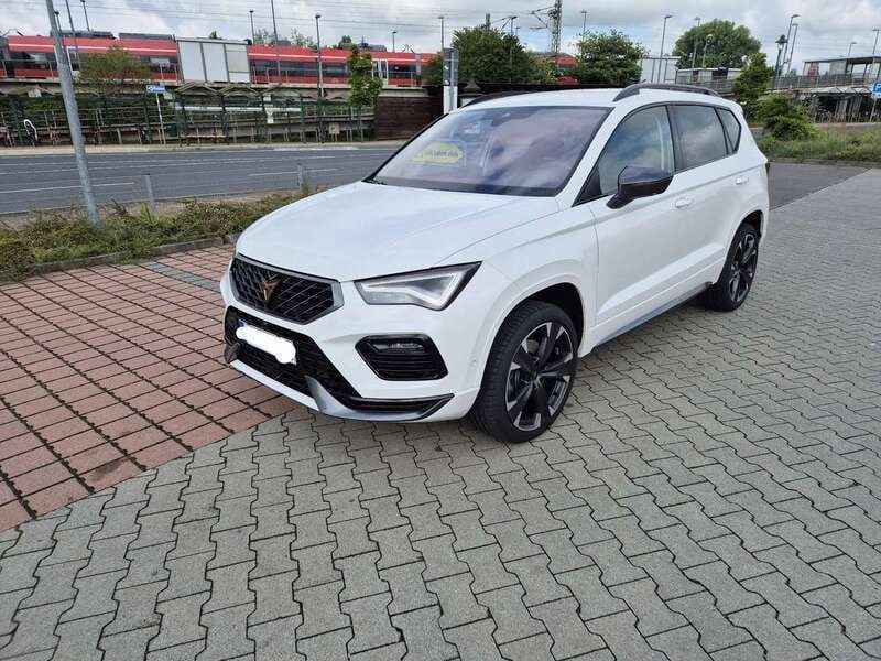 Weiß Gebraucht 2024 Cupra Ateca Basis SUV | 34.000 € (Fairer Preis) - Bild 1/4