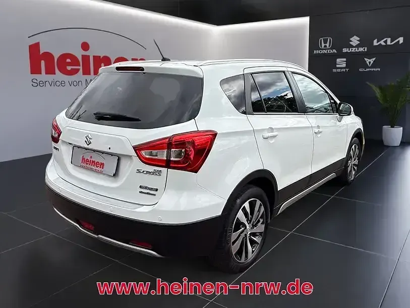 Gebraucht Suzuki SX4 S-Cross Comfort+ 129 PS (94 kW) 2021 Weiß SUV