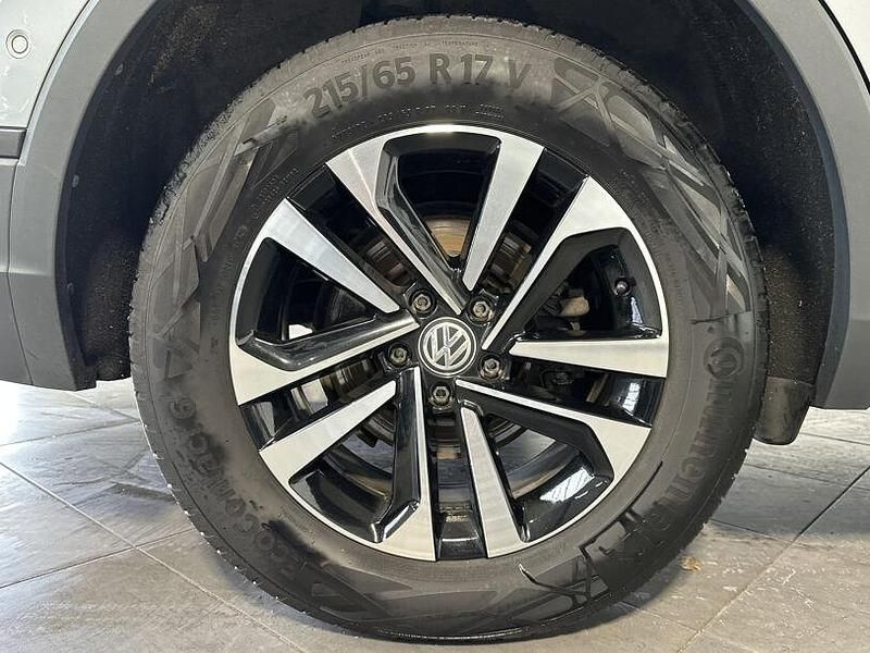 Gebraucht VW Tiguan Allspace United 150 PS (110 kW) 2021 Pyritsilber SUV