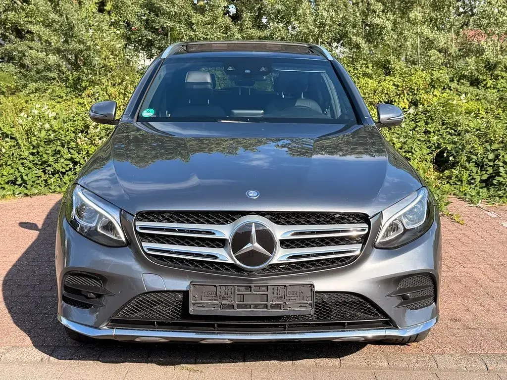 Gebraucht Mercedes GLC250 AMG 204 PS (150 kW) 2016 Grau SUV