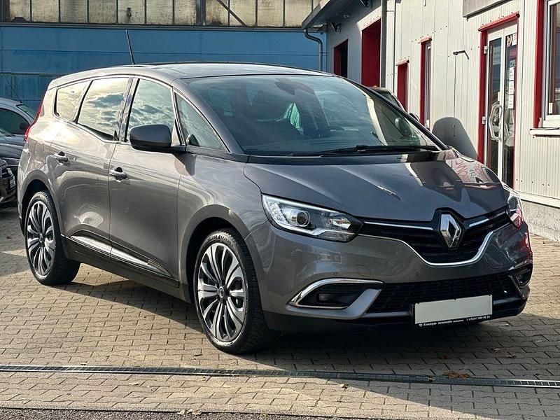 Grau Gebraucht 2022 Renault Scénic IV Van / Kleinbus | 18.995 € (Etwas zu teuer) - Bild 1/4
