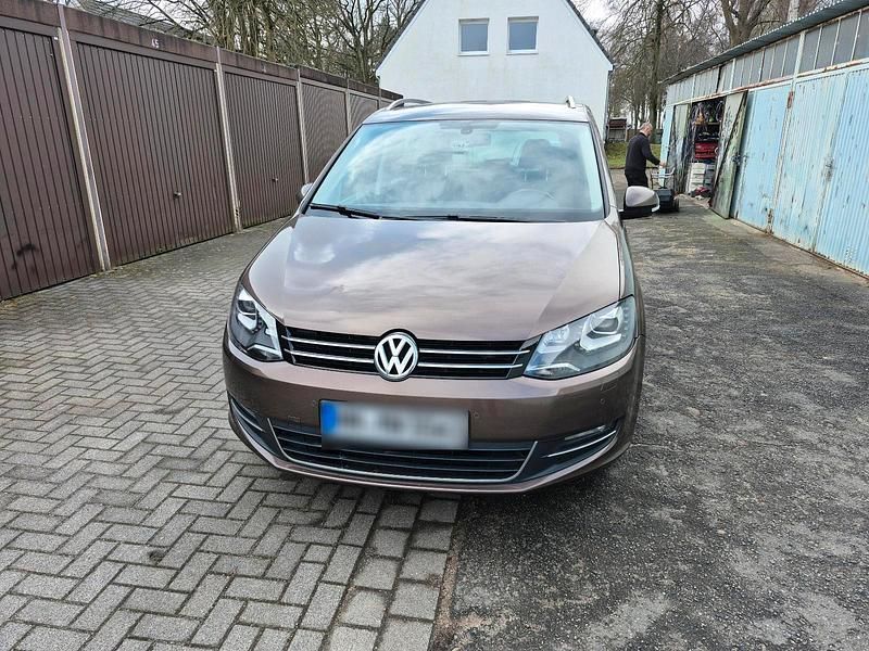 Gebraucht VW Sharan 170 PS (125 kW) 2011 Braun Van / Kleinbus