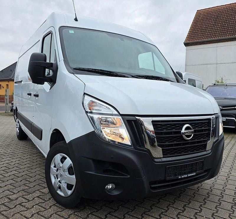 Gebraucht Nissan Interstar 136 PS (100 kW) 2024 Weiß Van