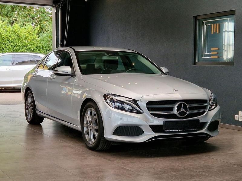 Silber Gebraucht 2018 Mercedes C180 Avantgarde Limousine | 21.999 € (Guter Preis) - Bild 1/2