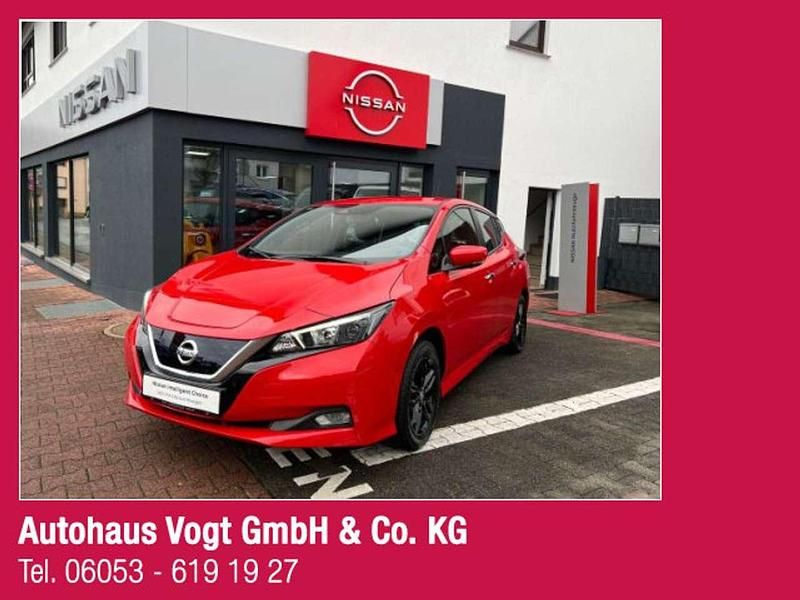 Rot Gebraucht 2020 Nissan Leaf 360º Kleinwagen | 13.890 € (Fairer Preis) - Bild 1/4