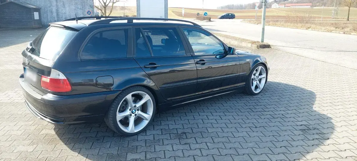 Gebraucht BMW 330 Shadowline 184 PS (135 kW) 2002 Schwarz Kombi