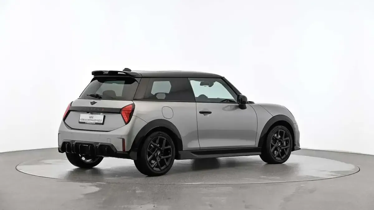 Usata Mini John Cooper Works 204 CV (150 kW) 2024 Grigio Utilitaria