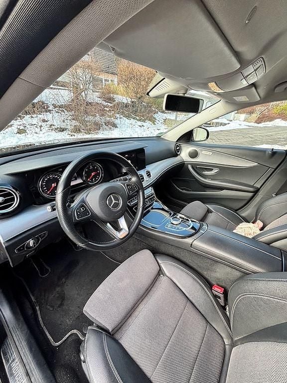 Gebraucht Mercedes E200 Avantgarde 150 PS (110 kW) 2018 Schwarz Kombi