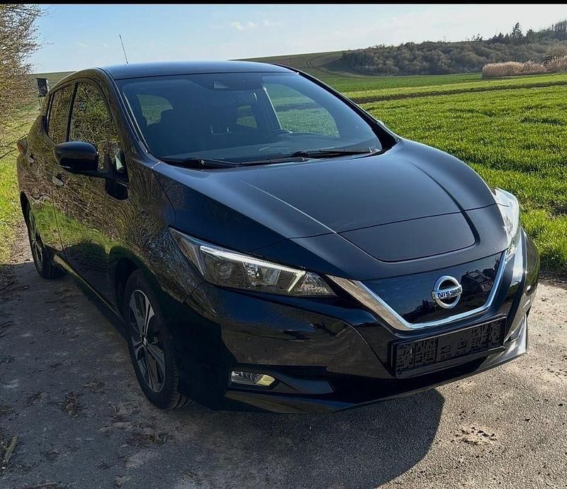 Gebraucht Nissan Leaf N-Connecta 110 kW (150 PS) 2018 Schwarz Kleinwagen
