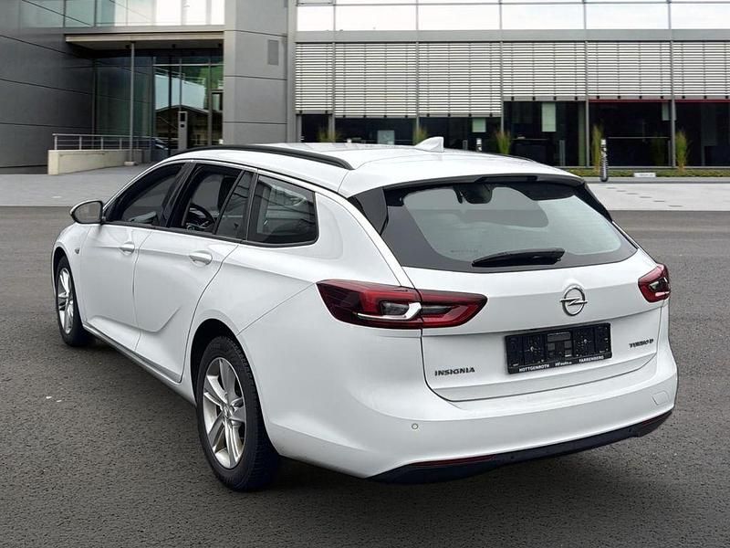 Gebraucht Opel Insignia Business Edition 170 PS (125 kW) 2018 Weiß Kombi