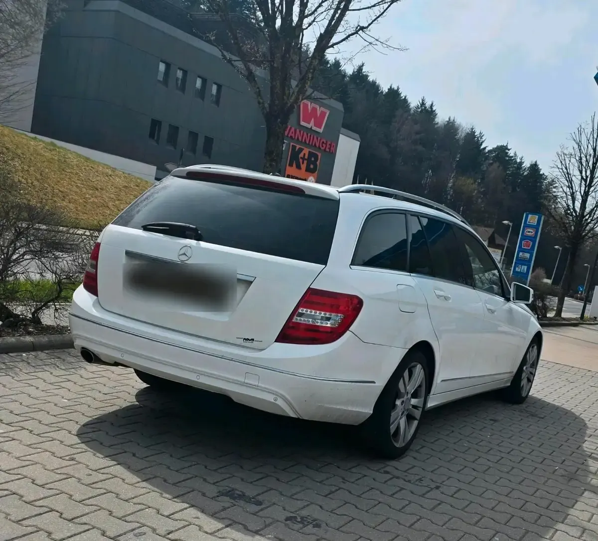 Gebraucht Mercedes C250 204 PS (150 kW) 2012 Weiß Kombi