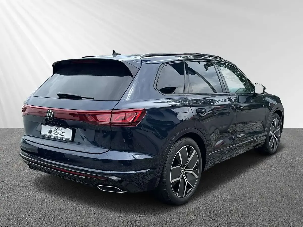 Gebraucht VW Touareg IQ Drive 286 PS (210 kW) 2024 Blau SUV