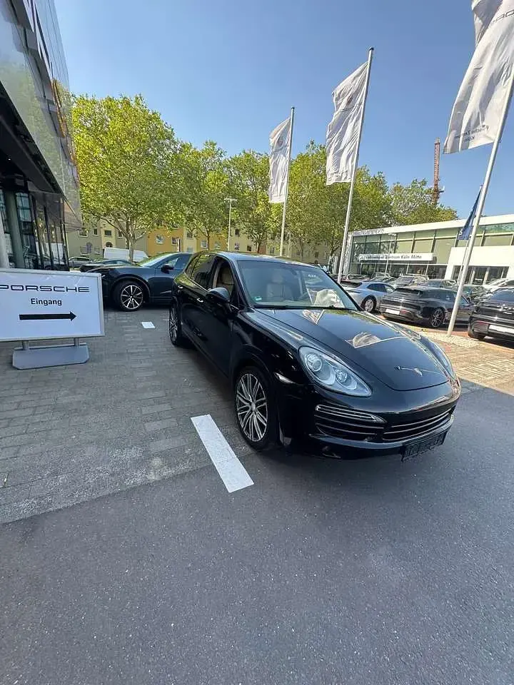 Gebraucht Porsche Cayenne 239 PS (175 kW) 2011 SUV