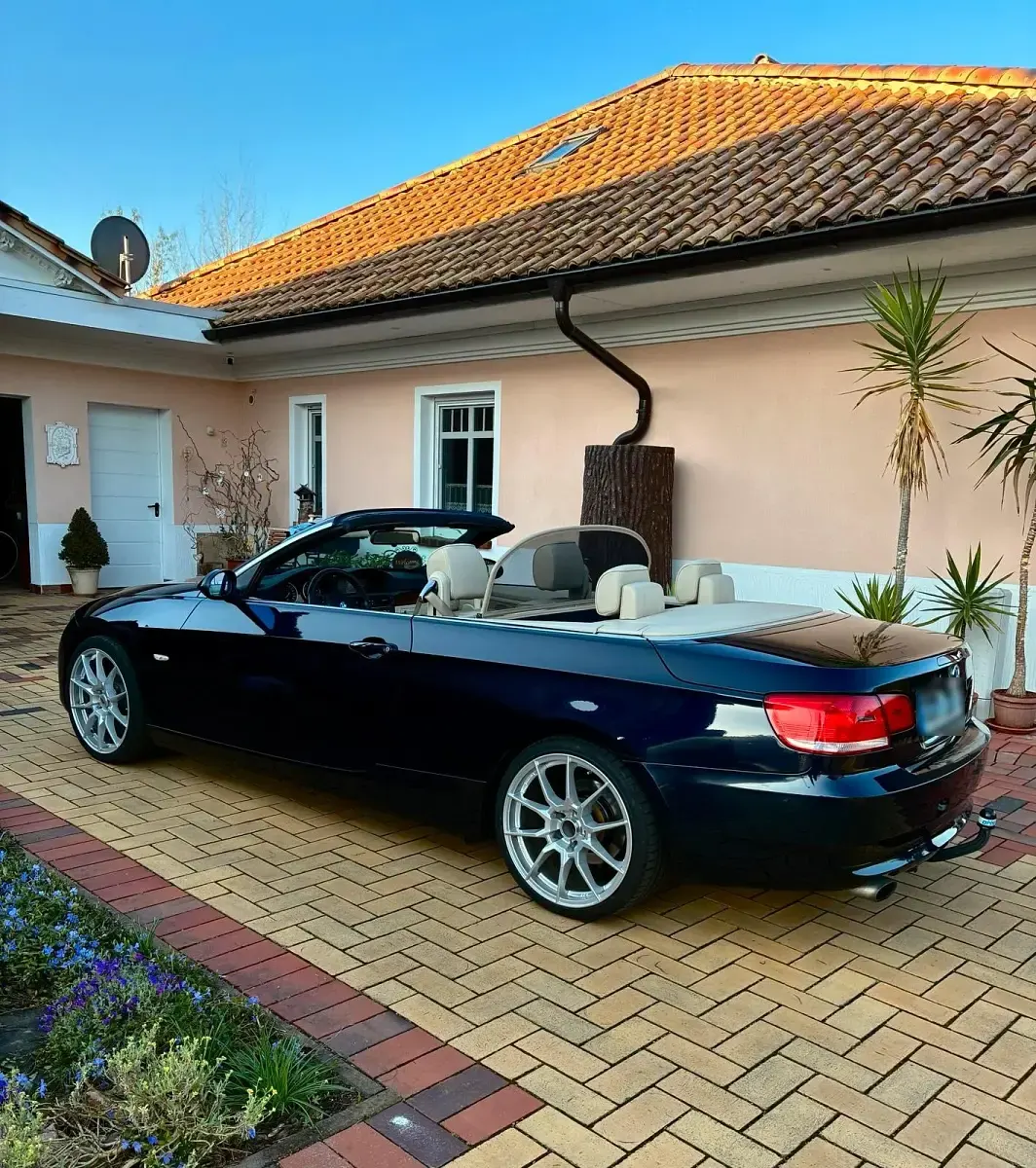 Gebraucht BMW 320 Cabriolet 170 PS (125 kW) 2008 Blau Cabrio