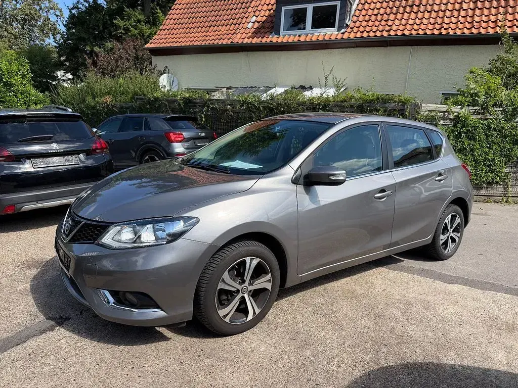 Gebraucht Nissan Pulsar Acenta 116 PS (85 kW) 2017 Grau Kleinwagen