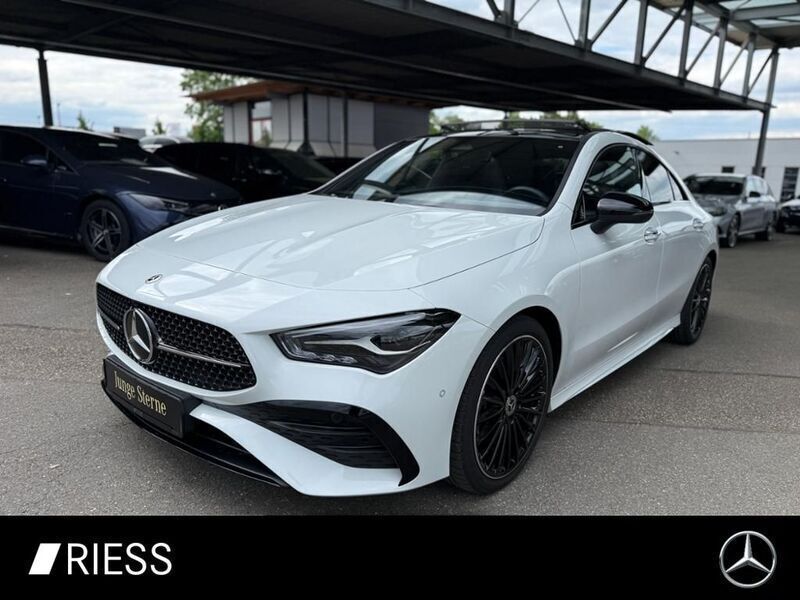 Weiss Gebraucht 2024 Mercedes CLA220 AMG Limousine | 43.900 € (Teuer) - Bild 1/4