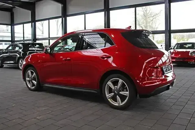 Usata Ora 03 125 kW (171 CV) 2023 Rosso Utilitaria