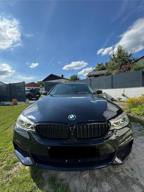 Schwarz Gebraucht 2019 BMW 540 M Performance Kombi | 41.500 € (Teuer) - Bild 1/4