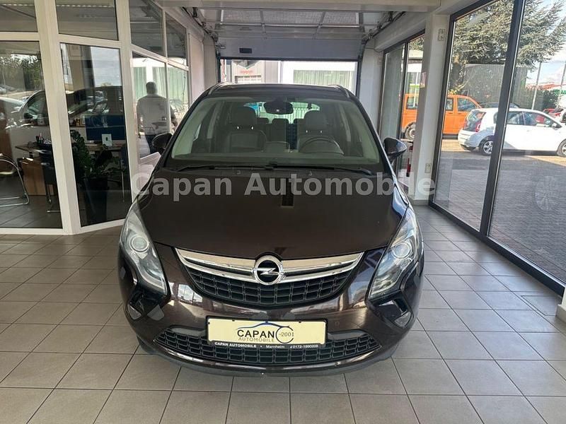 Gebraucht Opel Zafira Tourer Innovation 165 PS (121 kW) 2012 Braun Van / Kleinbus
