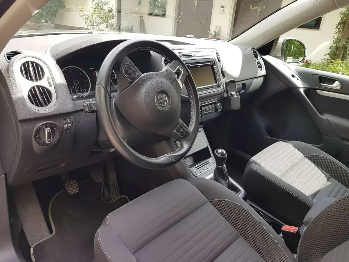 Gebraucht VW Tiguan Cup 140 PS (102 kW) 2014 Beige SUV